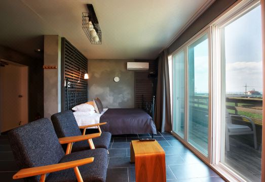 Mi n Mi Pension Hotel Overview