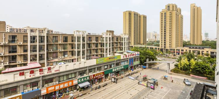 驿家365连锁酒店(开发区珠峰大街留村地铁站店)图片