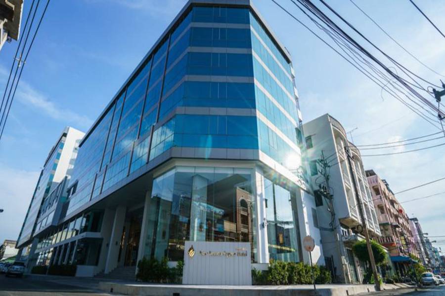 新季節廣場酒店
