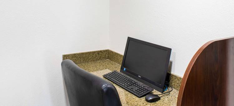 普兰菲尔德凯艺酒店-印第安纳波利斯西部(Quality Inn Plainfield - Indianapolis West)图片