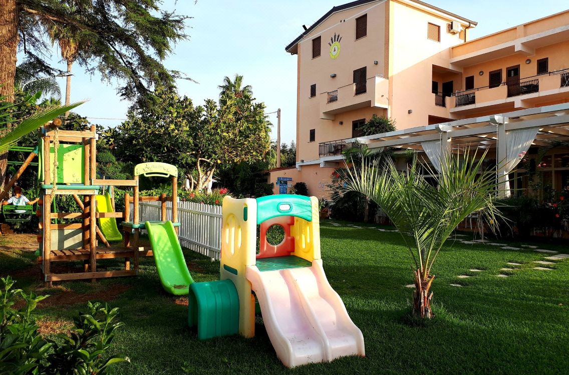 La Bussola Hotel Calabria Hotel Reviews And Room Rates - 