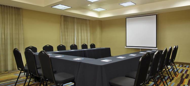 弗雷斯诺克洛维斯万枫套房酒店(Fairfield Inn & Suites Fresno Clovis)图片