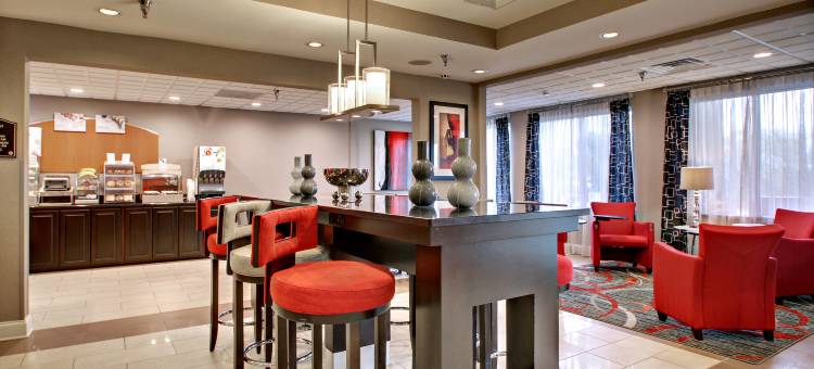 Holiday Inn Express 飓风米尔斯(韦弗利)(Holiday Inn Express Hurricane Mills (Waverly))图片