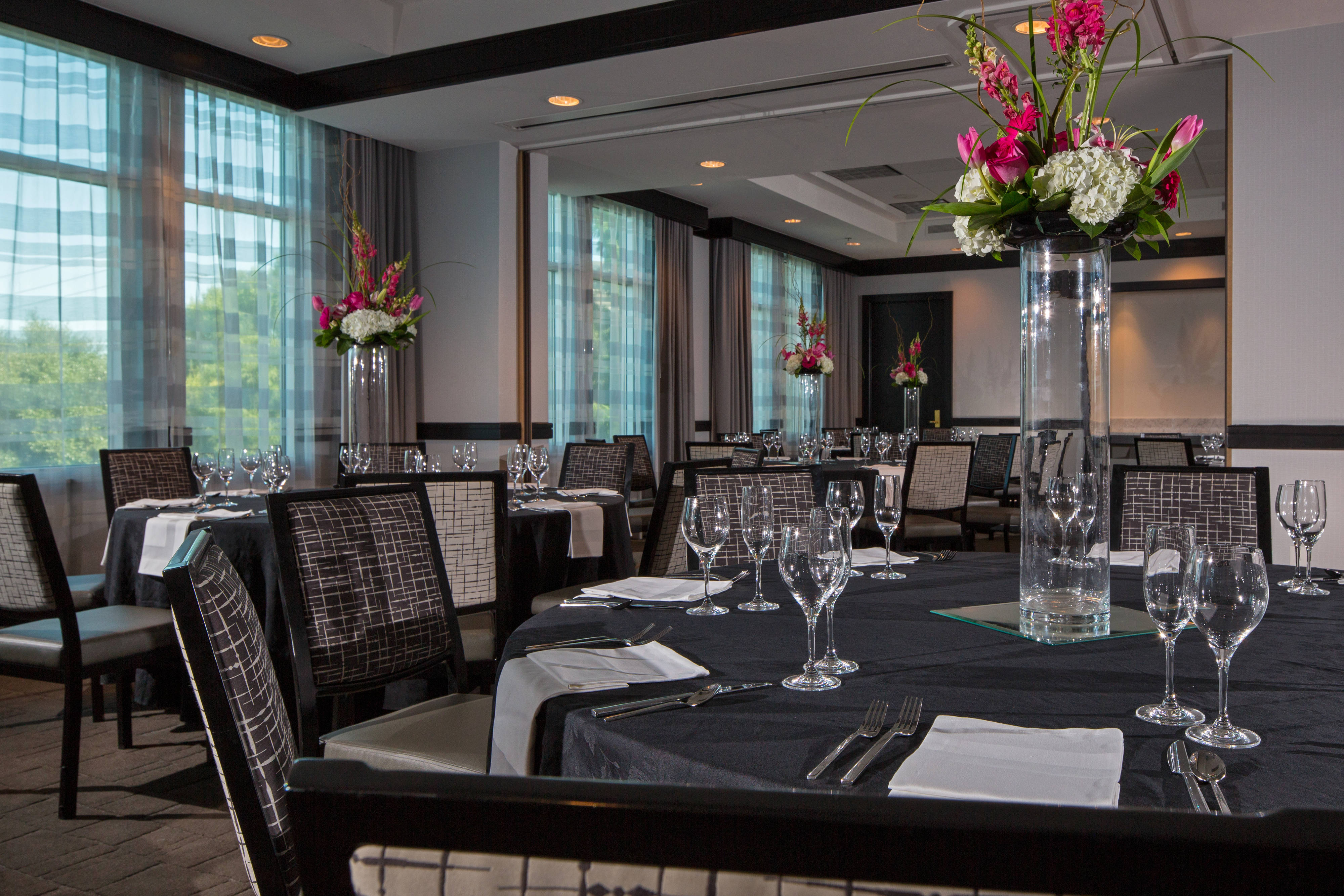 Le Méridien Dallas by the Galleria Over view