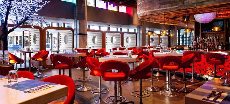 莱维斯福朋喜来登酒店及会议中心(Four Points by Sheraton Lévis Convention Centre)图片