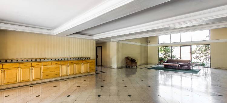 Motel 6 Azusa, CA图片