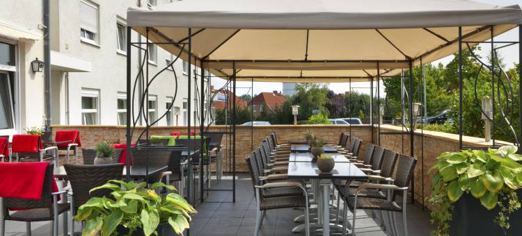 吕贝克海蓝宝石温德姆特莱普酒店(TRYP by Wyndham Luebeck Aquamarin)图片