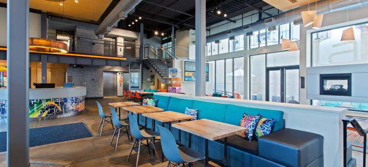 伯明翰苏豪广场雅乐轩酒店(Aloft Birmingham Soho Square)图片