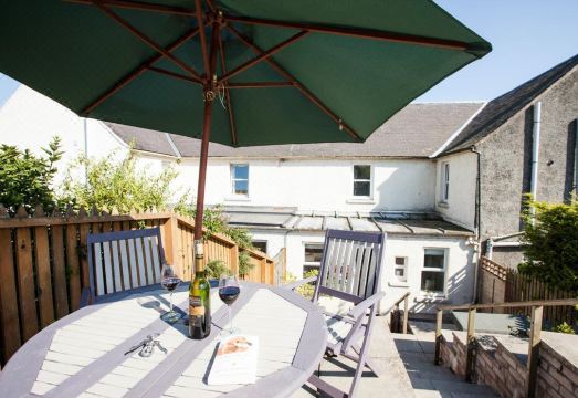 Owl CottageHotel Overview