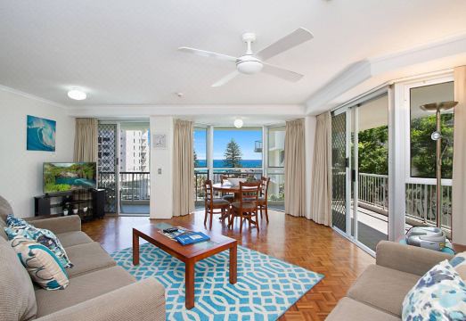 Rainbow Bay Resort Holiday Apartments Hotel Overview