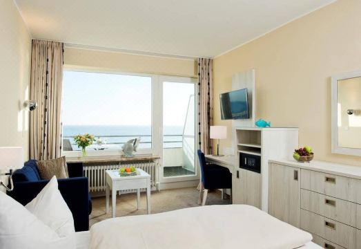 Maris Hotel Overview