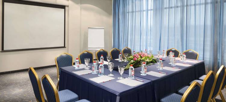 叶卡捷琳堡华美达酒店(Ramada Ekaterinburg Hotel)图片