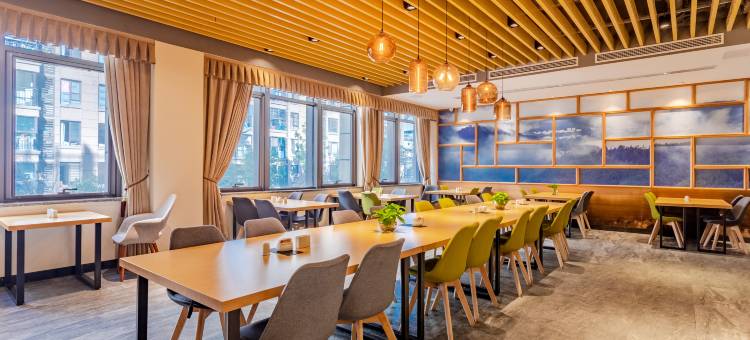 合肥滨湖银泰城云谷路亚朵酒店图片