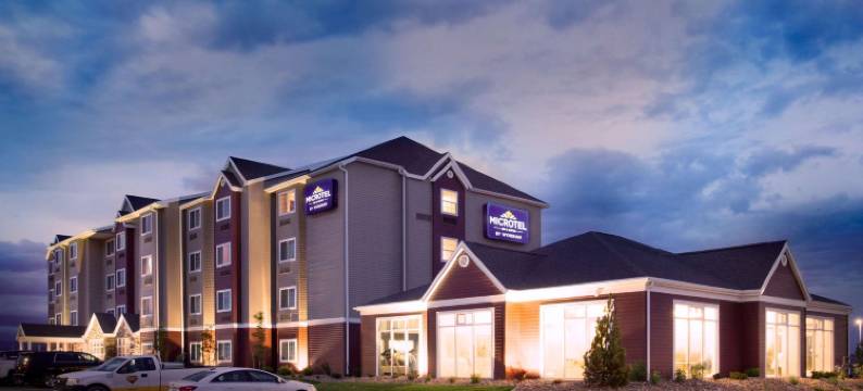 那不勒斯弗纳尔麦客达套房酒店(Microtel by Wyndham Vernal / Naples)图片