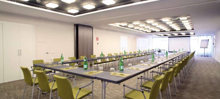 巴塞罗奥维耶多塞万提斯(Barceló Oviedo Cervantes)图片