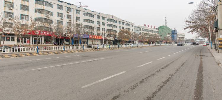 尚居悦享酒店(平邑火车站板桥路店)图片