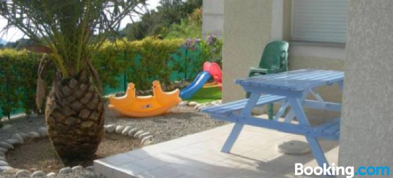 吉特萨斯昂酒店(Gîtes Sassone, Piscine, Jacuzzi et Vue Mer Panoramique Sur Ajaccio)图片