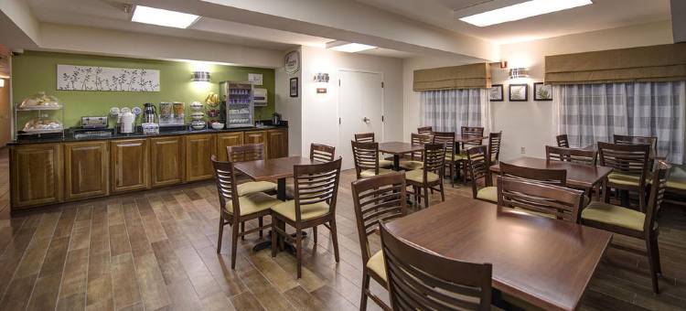 迈阿密机场舒眠酒店(Sleep Inn Miami Airport)图片