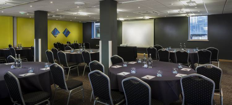 丽柏酒店-彼得伯勒(Park Inn by Radisson Peterborough City Center)图片