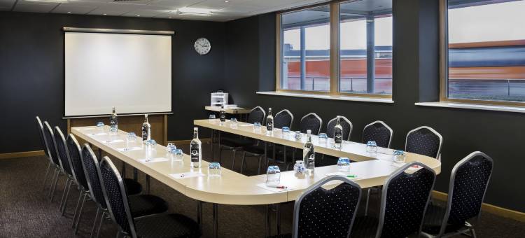 丽柏酒店-彼得伯勒(Park Inn by Radisson Peterborough City Center)图片