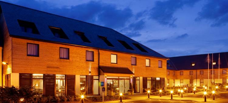 Holiday Inn Express 伦敦 - 森马(Holiday Inn Express London - Epsom Downs)图片