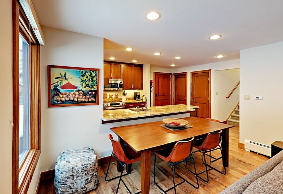 Meadow Unit 909 - 3 Br Condo Hotel Overview