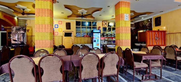 OYO 26909 Hotel Paras图片