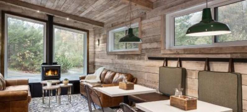 桑沃夫河滨小屋度假村(Sunwolf Riverside Cabins)图片