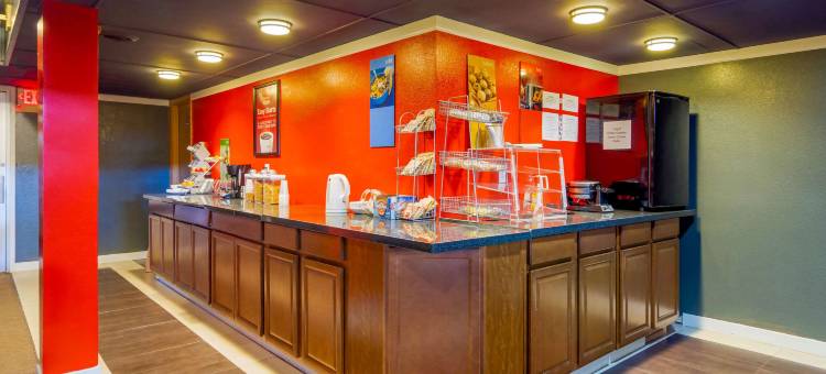 OYO古德兰24号高速公路酒店(OYO Hotel Goodland KS Hwy 24)图片