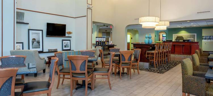 皮尔斯堡欢朋套房酒店(Hampton Inn & Suites Ft. Pierce)图片