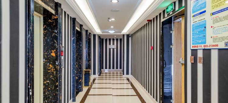 悦柏雅酒店(乐山张公桥美食街店)图片