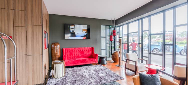 帕登甘罗克西酒店(Roxy Hotel Padungan)图片