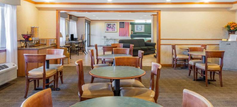 拉斯克鲁塞斯奥甘山拉昆塔温德姆套房酒店(La Quinta Inn & Suites by Wyndham Las Cruces Organ Mountain)图片