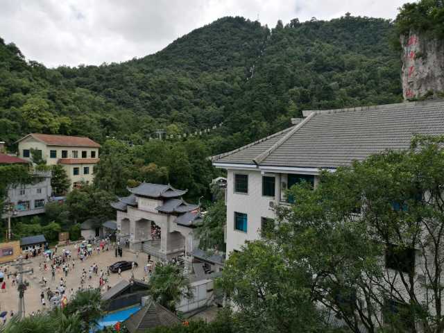 贵阳皇室假期酒店点评