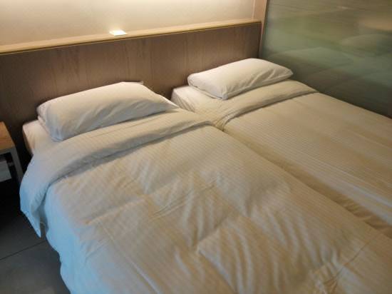 rambler oasis hotel breakfast