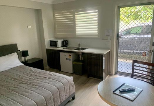 Singleton Valley Accommodation Hotel Overview