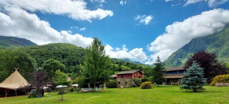 布伊达乡村旅馆(Casas Rurales Valle de Bueida, Jacuzzi Solo en las Casas El El Palacio y Viscárcel)图片