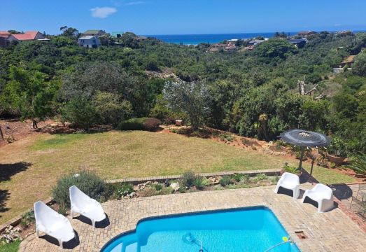 Dolphin View Guesthouse Hotel Overview