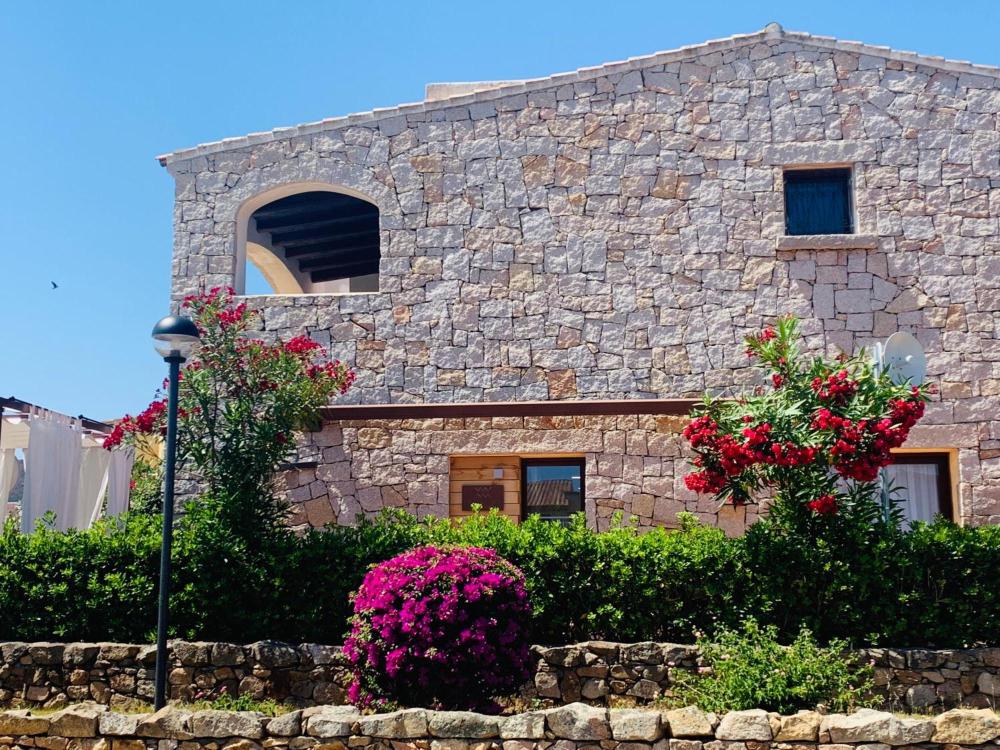 Relais del Borgo- Domo Over view