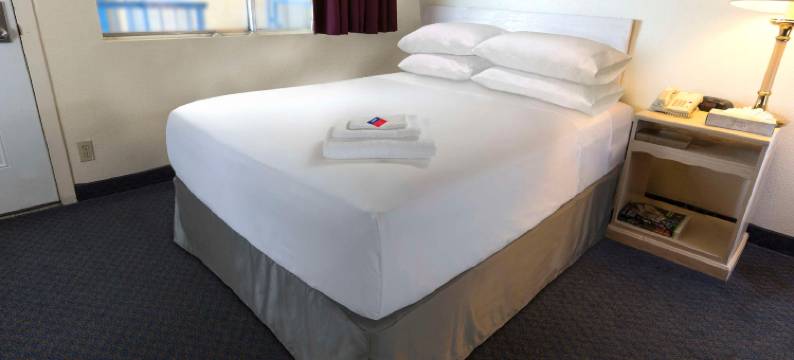 榆木溪美洲最佳价值酒店(Americas Best Value Inn Elm Creek)图片