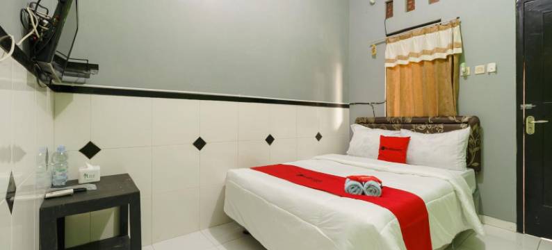 RedDoorz Syariah Near Ciledug Station图片