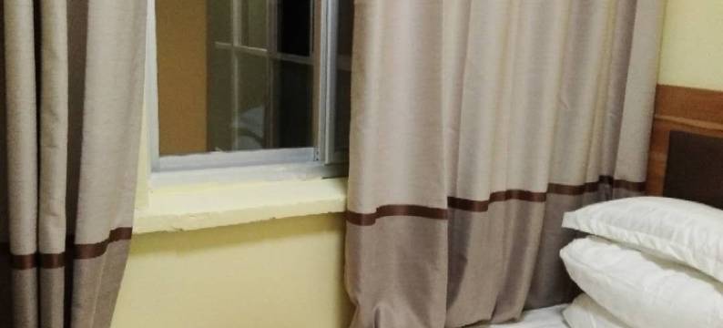 容城伊哇酒店(容城白洋淀高铁站店)图片