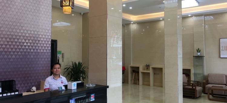 派酒店(广州白云机场钟落潭竹料地铁站店)图片