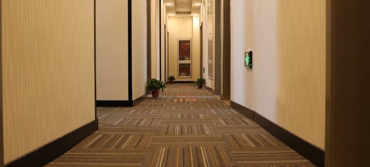 都市118·精选酒店(天津西青理工大学店)图片