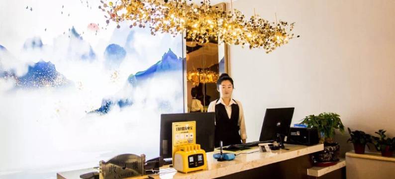 柏利宾馆(赤峰高铁站店)图片