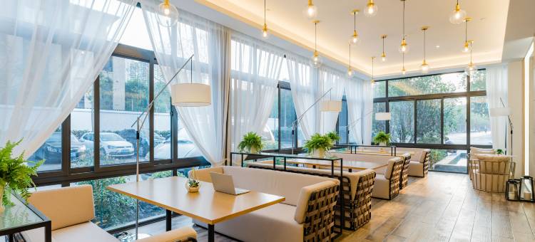 上海陆家嘴浦东大道亚朵S酒店图片