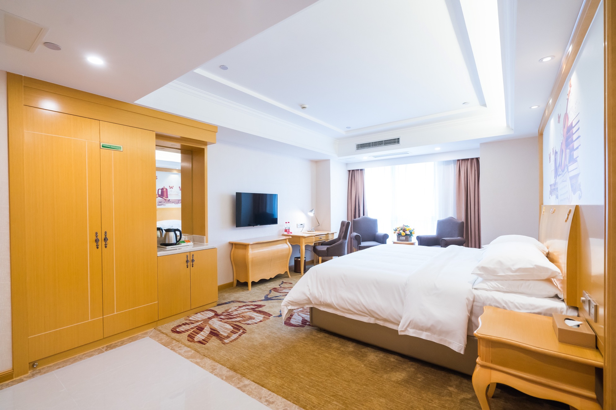 Vienna Hotel (Jiangmen Wanda Plaza Store) Over view