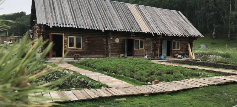 布尔津静逸时光景观客栈图片