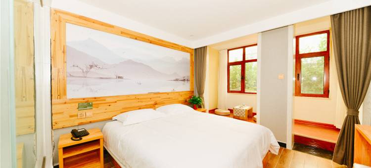 易佰良品酒店(平山温塘店)图片