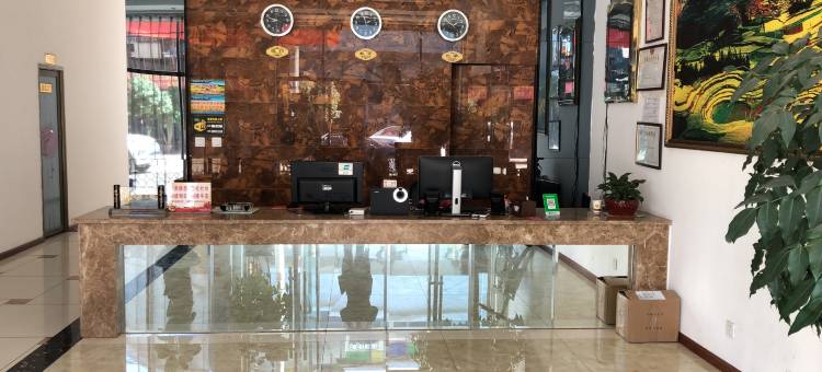 罗平华玥酒店图片